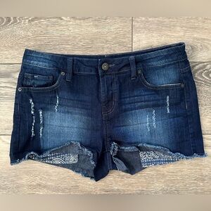 U2B Urban Basics Dark wash Denim Jean Shorts Size 11 Handkerchief  Pockets